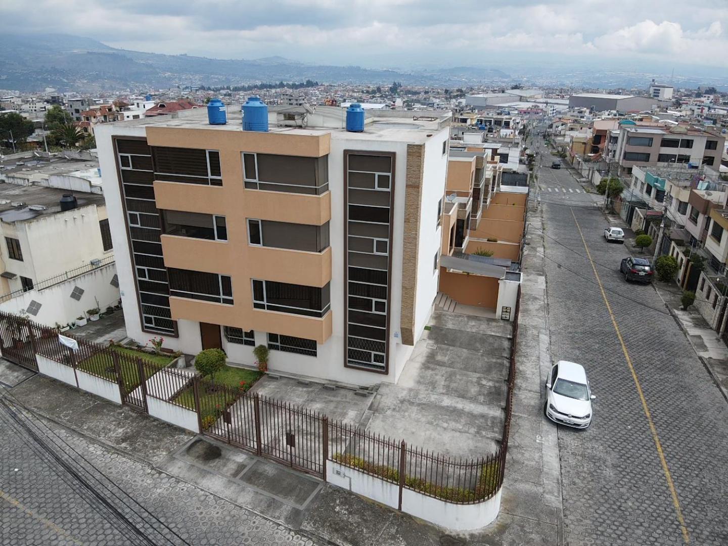 Instant Hotel - Departamento En Ambato Dış mekan fotoğraf