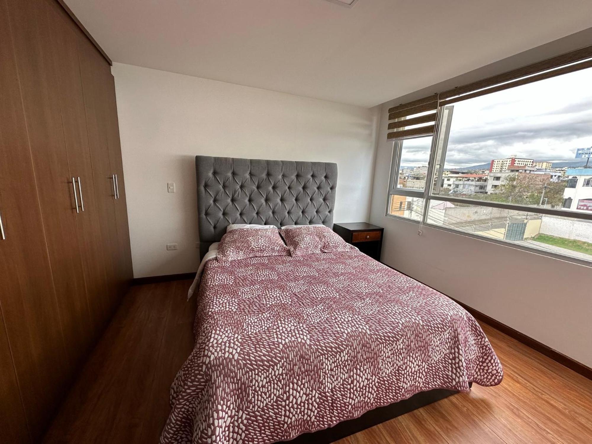 Instant Hotel - Departamento En Ambato Dış mekan fotoğraf