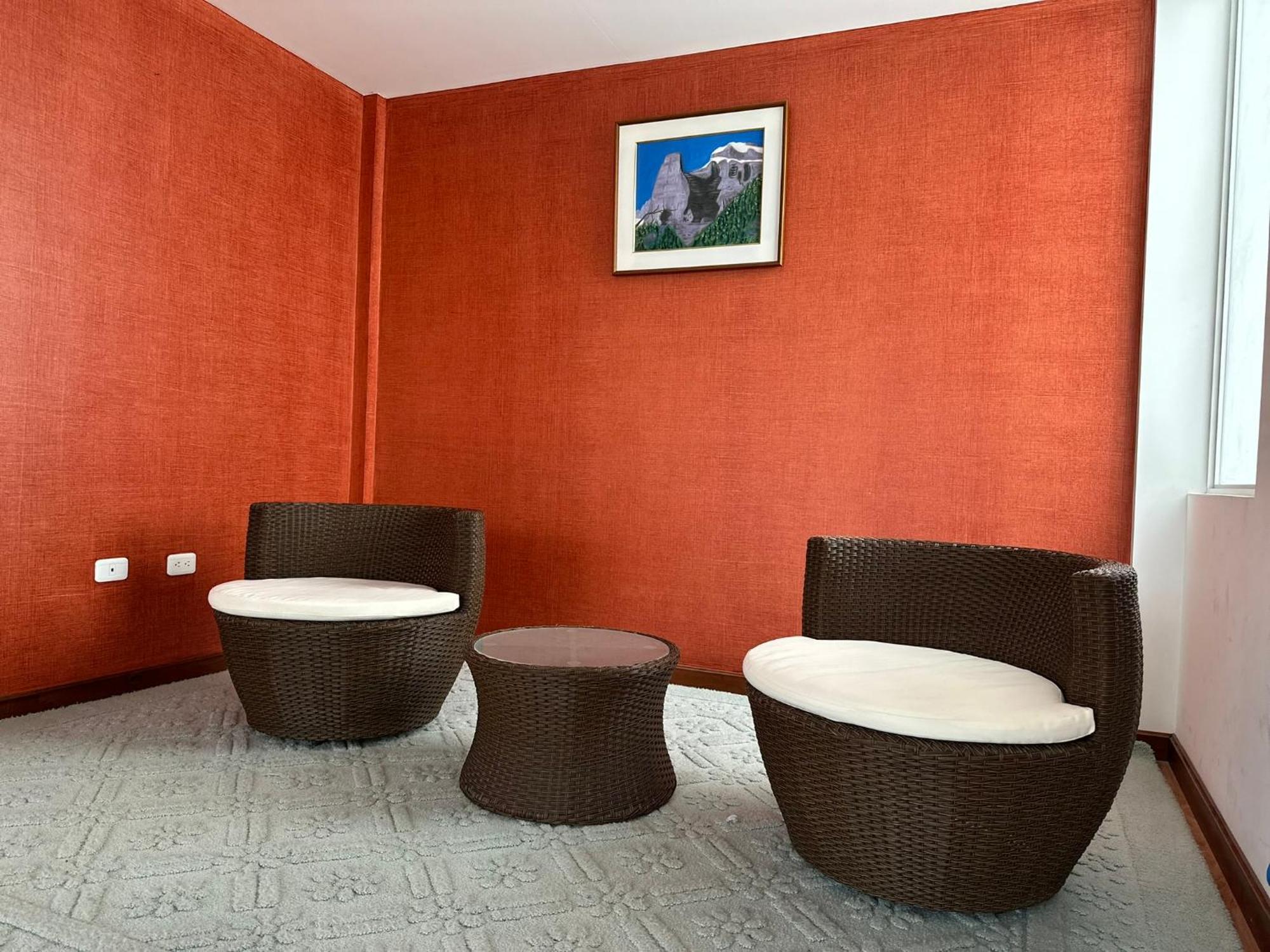 Instant Hotel - Departamento En Ambato Dış mekan fotoğraf
