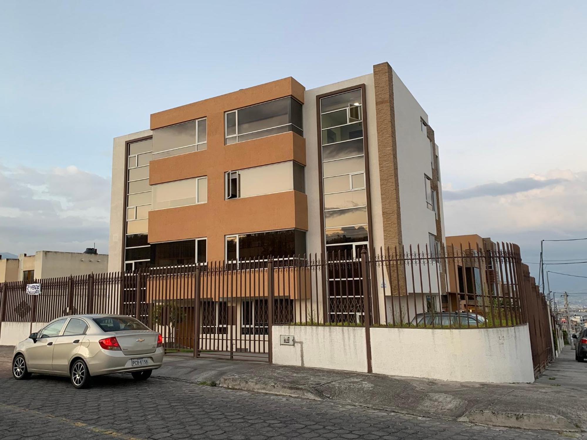 Instant Hotel - Departamento En Ambato Dış mekan fotoğraf